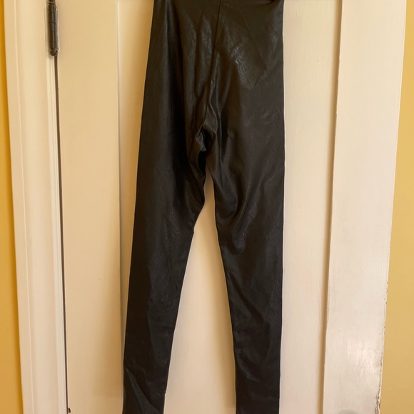 Women’s Commando Slim Black Pants - Picture 5 of 8